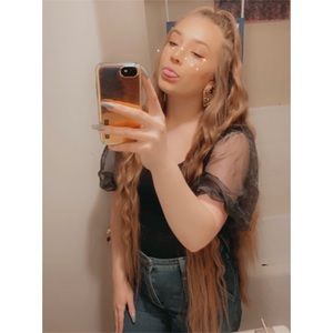 Meet your Posher, Madelynn